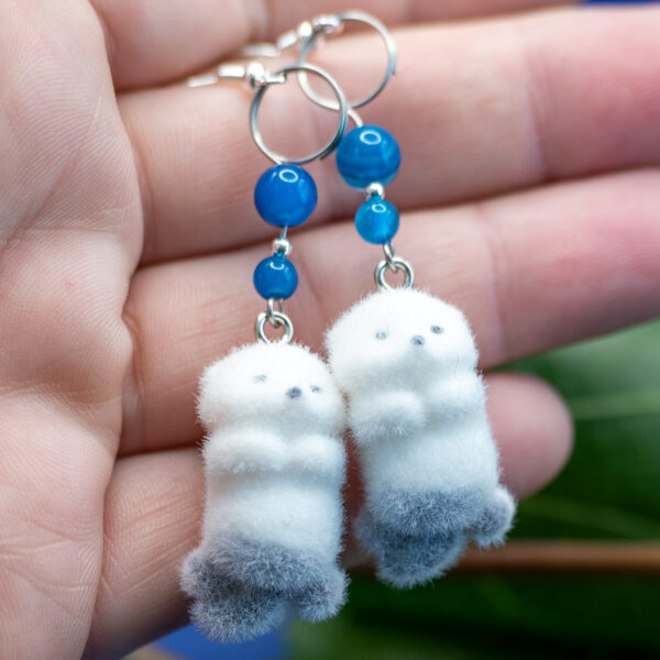 fluffy otter