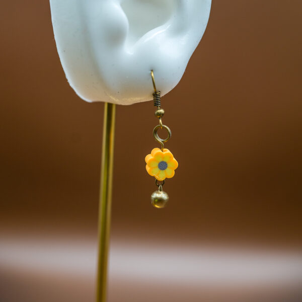 tiny sunflower earrings