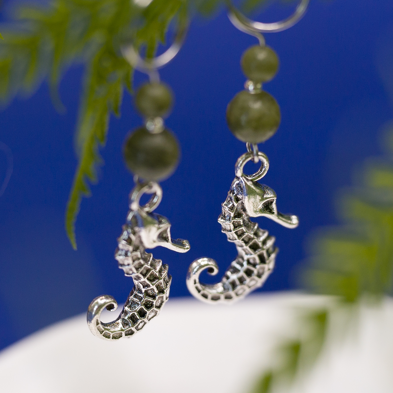 silver seahorse