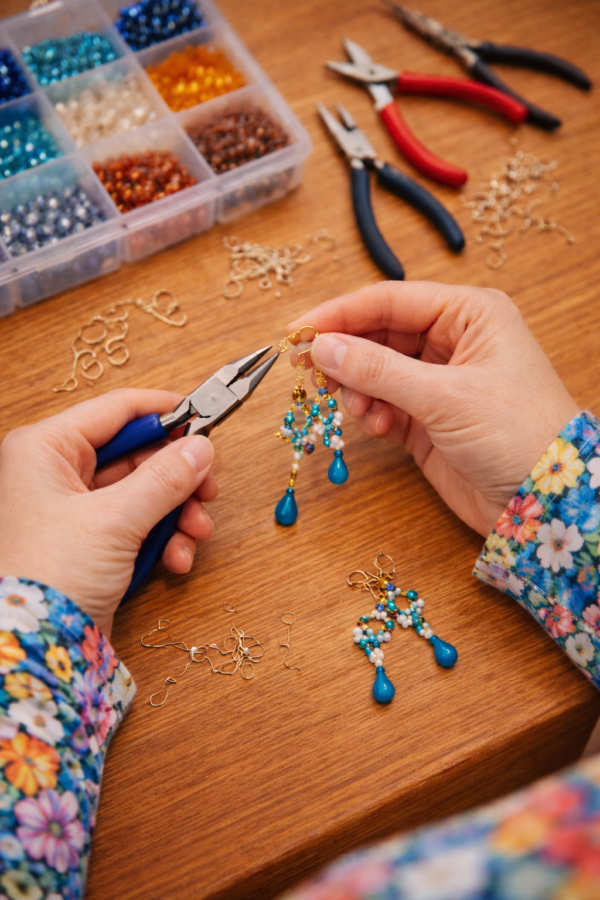 making earrings classes